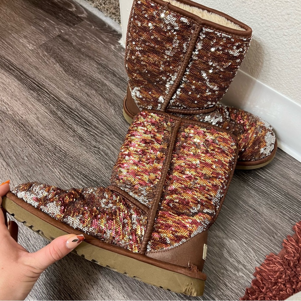 UGGs Australia sequins sparkly boots fur winter 8 gold silver brown red orange